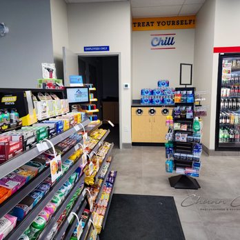 On The Run - Interior - Convenience Stores Near Me - St. Catharines, Ontario