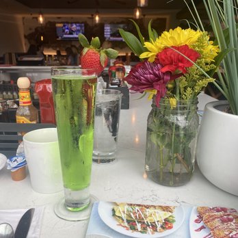 Broken Yolk Cafe - Apple Mimosas - Breakfast & Brunch Near Me - Santee, California