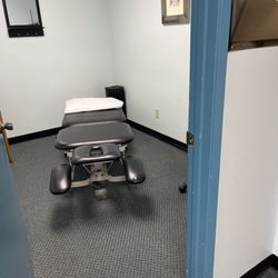 La Palma Physical Therapy & Sports Medicine - PT rooms nice and clean