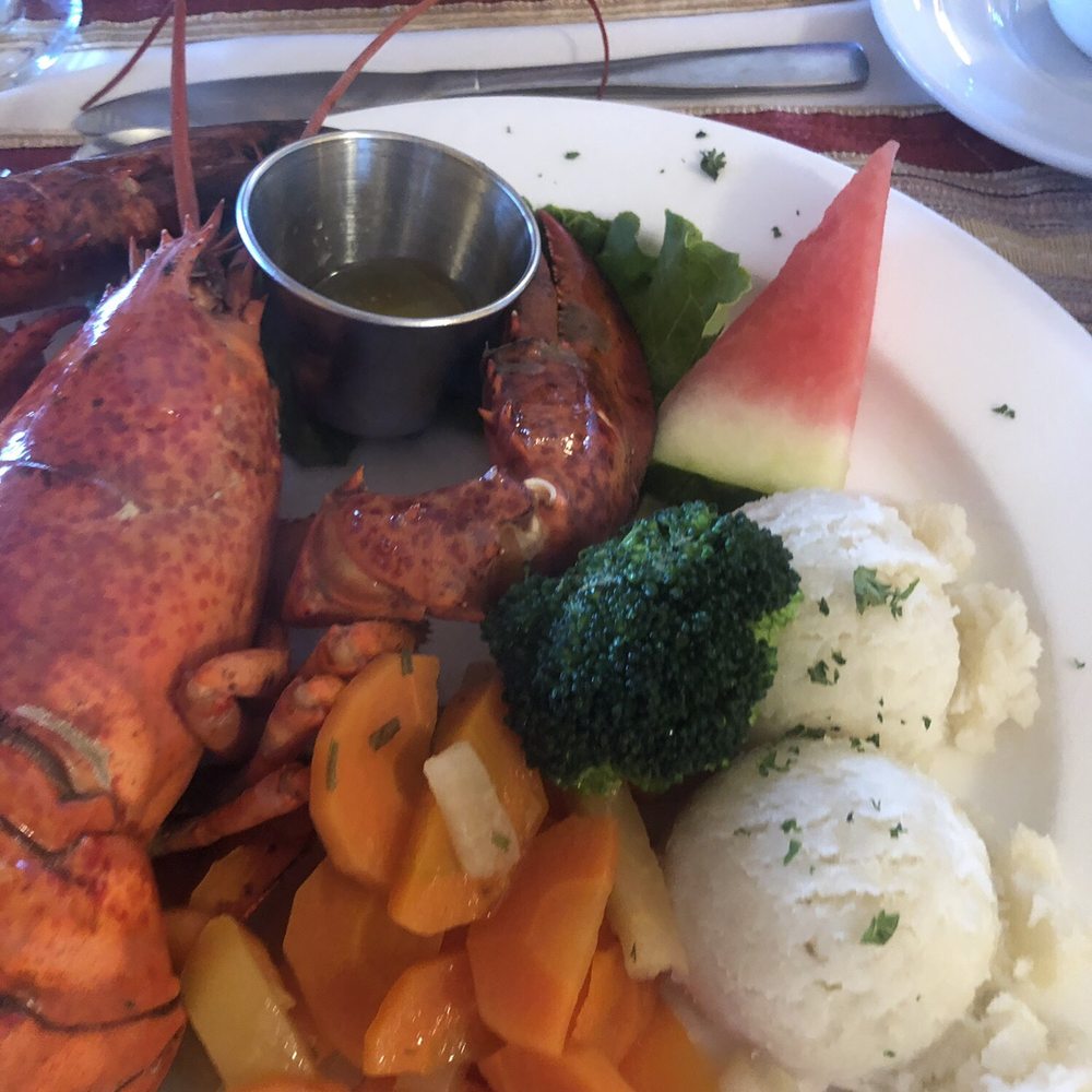 Windows On The Water - Lobster with veggies - Seafood Near Me - Montague, Prince Edward Island Windows On The Water - Lobster with veggies - Seafood Near Me - Montague, Prince Edward Island