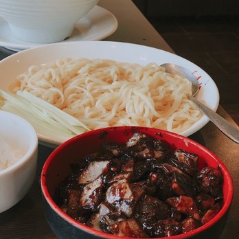 Yu's Mandarin - Chinese Near Me - Vernon Hills, Illinois