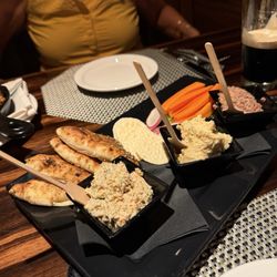 Roanoke - Mezze Nosh