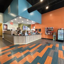Biggby Coffee - Interior layout - cool atmosphere and very clean!