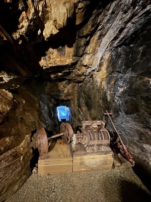 Consolidated Gold Mine by null