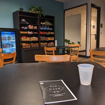 New Cafe 40 - Indoor seating space, vending counter - Breakfast & Brunch Near Me - Overland Park, Kansas
