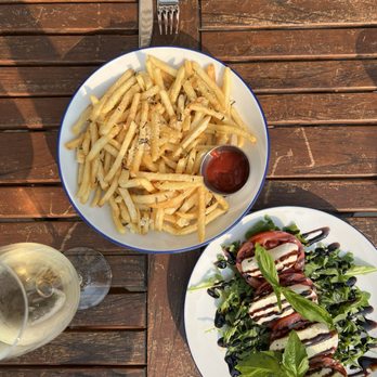 La Lanterna - Rosemary Fries, Caprese Salad - Pizza Near Me - Detroit, Michigan La Lanterna - Rosemary Fries, Caprese Salad - Pizza Near Me - Detroit, Michigan