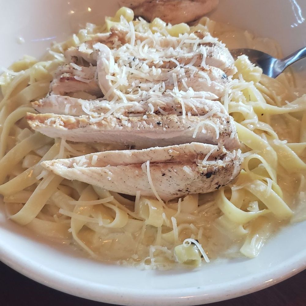 Maynard's Restaurant - Rogers - Chicken fettuccine Alfredo - American Near Me - Rogers, Minnesota Maynard's Restaurant - Rogers - Chicken fettuccine Alfredo - American Near Me - Rogers, Minnesota