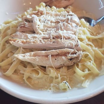 Maynard's Restaurant - Rogers - Chicken fettuccine Alfredo - American Near Me - Rogers, Minnesota