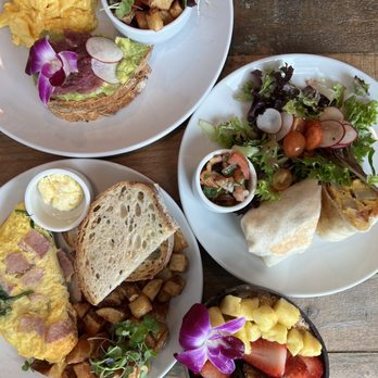 MIAM Cafe - Breakfast Burrito - Breakfast & Brunch Near Me - Miami, Florida