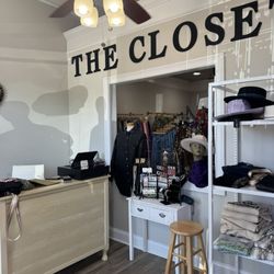 Queens Closet - Area upon Entrance