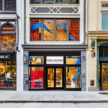 Bang & Olufsen - World's largest Bang & Olufsen storefront in San Francisco's Union Square displays luxury home cinema and audio across two floors. - Home Theatre Installation Near Me - San Francisco, California Bang & Olufsen - World's largest Bang & Olufsen storefront in San Francisco's Union Square displays luxury home cinema and audio across two floors. - Home Theatre Installation Near Me - San Francisco, California