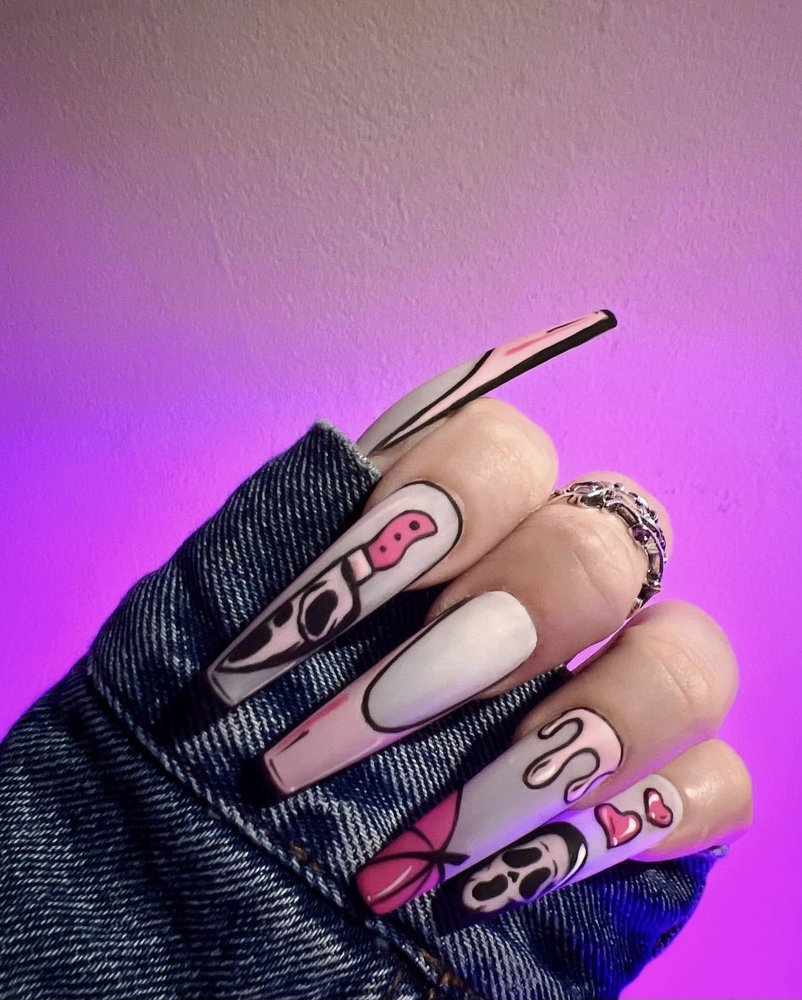 Serenity Nails & Spa Logo