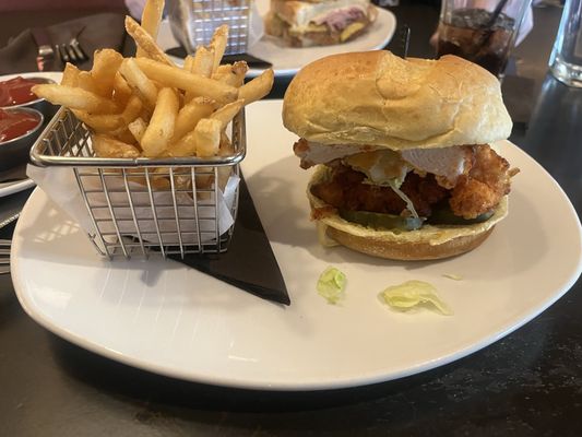 110 Grill, 136 Marketplace Blvd, Rochester, NH 03867, US