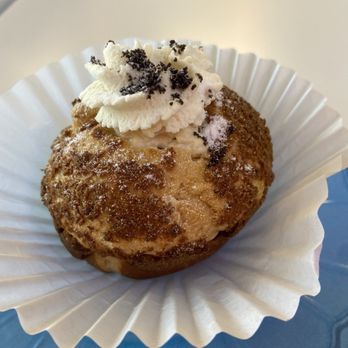 Fly Me To The Moon - Earl Grey Puff - Cafes Near Me - Syosset, New York Fly Me To The Moon - Earl Grey Puff - Cafes Near Me - Syosset, New York