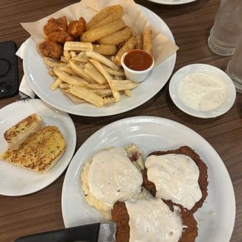 Denny's - Side salad, appetizers, Plate Lickin' Chicken Fried Chicken with side of garlic bread - Diners Near Me - National City, California Denny's - Side salad, appetizers, Plate Lickin' Chicken Fried Chicken with side of garlic bread - Diners Near Me - National City, California
