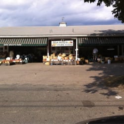 Kelly Dick Farm Stand