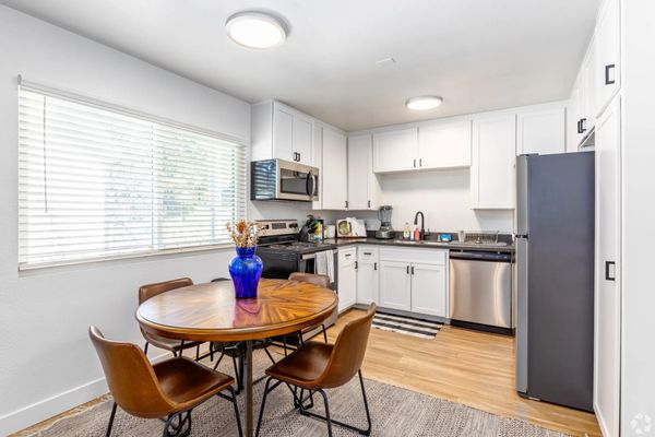 Palmilla Apartments by null