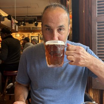 Cheers - Cheers - American Near Me - Boston, Massachusetts