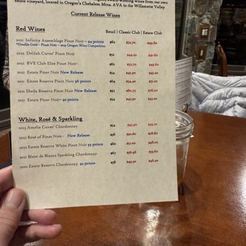 Blakeslee Vineyard Estate - Wines for sale - Wine Tasting Room Near Me - Sherwood, Oregon