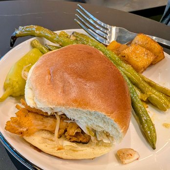 Sapphire Lounge - Airport Lounges Near Me - Phoenix, Arizona