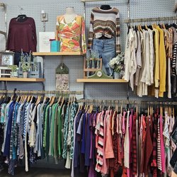 Cinderella's Closet - Womens's Tops