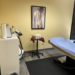 Naomi's Day Spa Services - Laser Hair Removal Treatments & Waxing Room