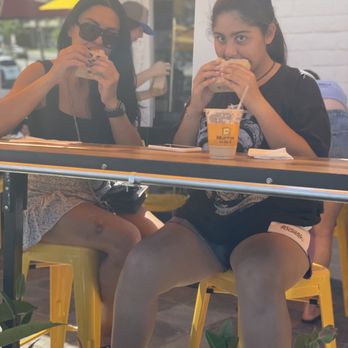 Muffin Can Stop Us - Outdoor seating - Breakfast & Brunch Near Me - Studio City, California Muffin Can Stop Us - Outdoor seating - Breakfast & Brunch Near Me - Studio City, California