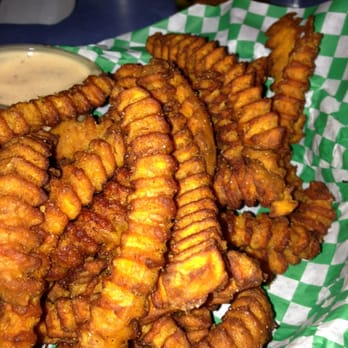 Casper's and Runyon's Nook - Sweet potato fries - Dive Bars Near Me - Saint Paul, Minnesota