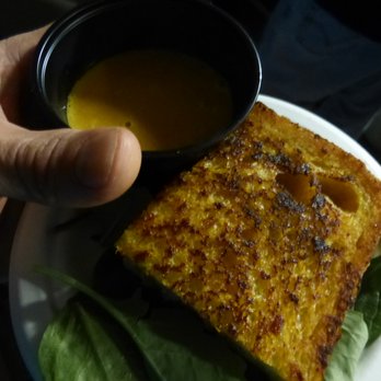 Bread and Cheese Catering - Grilled cheese and coconut curry tomato soup - Caterers Near Me Bread and Cheese Catering - Grilled cheese and coconut curry tomato soup - Caterers Near Me