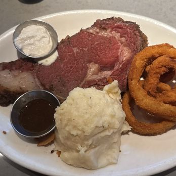 BJ's Restaurant & Brewhouse - Prime Rib* - Pizza Near Me - Lancaster, Pennsylvania