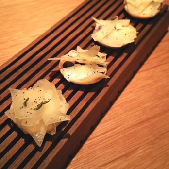Commis - Raw sheep's cheese tart with blueberries and thyme - New American Near Me - Oakland, California