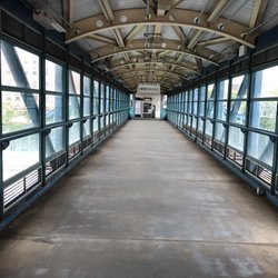 New Haven-State Street Station - Crossing the bridge