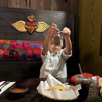 El Tarasco Mexican Restaurant - Mexican Near Me - Visalia, California