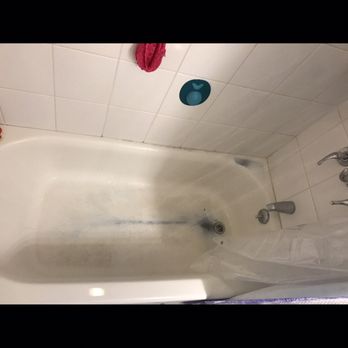 Supreme Bath Refinishing - Before - tub. - Refinishing Services Near Me