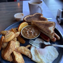 Express du Sud - Quebecoise breakfast avec un oeuf.