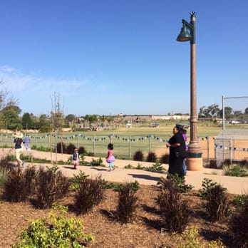 Encinitas Community Park - Parks Near Me - Encinitas, California