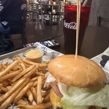 The Hub Grill And Bar - Classic burger with regular fries - American Near Me - Phoenix, Arizona The Hub Grill And Bar - Classic burger with regular fries - American Near Me - Phoenix, Arizona