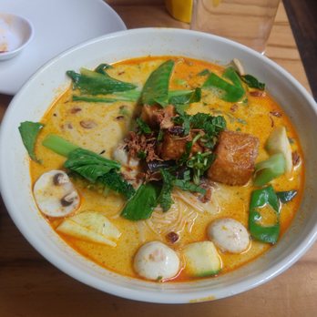 Laksa King - Vegan laksa - Fast Food Near Me - Flemington, VIC