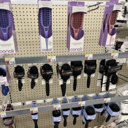 Walgreens - Hairbrushes