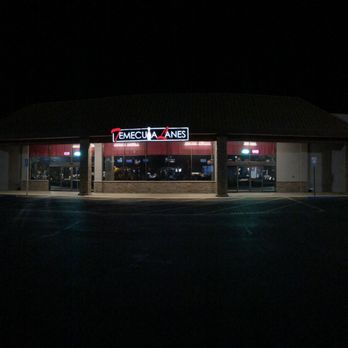 Temecula Lanes - Sports Bars Near Me - Temecula, California