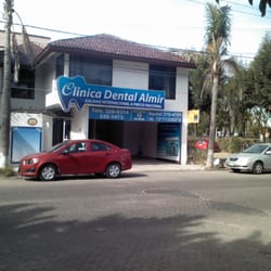 Clinica Dental Almir - Fachada