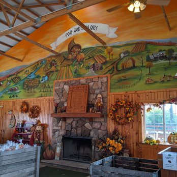 Royal Oak Farm Orchard - Fruits & Veggies Near Me - Harvard, Illinois