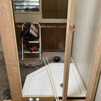 Honey Done - 3/4 stand up shower - Electricians Near Me Honey Done - 3/4 stand up shower - Electricians Near Me