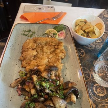 Nante Kaulsdorf - Sehr freundlicher Service und das Essen war bei all unseren Besuchen außerordentlich gut! Wir gehen gerne hier essen. - German Near Me - Berlin, BE Nante Kaulsdorf - Sehr freundlicher Service und das Essen war bei all unseren Besuchen außerordentlich gut! Wir gehen gerne hier essen. - German Near Me - Berlin, BE