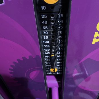 Planet Fitness - Stair master - Gyms Near Me - Braintree, Massachusetts