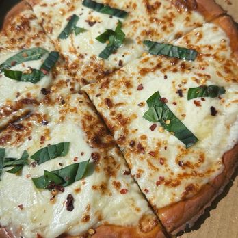 Flyfuel Food - Midtown - Hot Honey Truffle Pizza - Salad Near Me - Miami, Florida