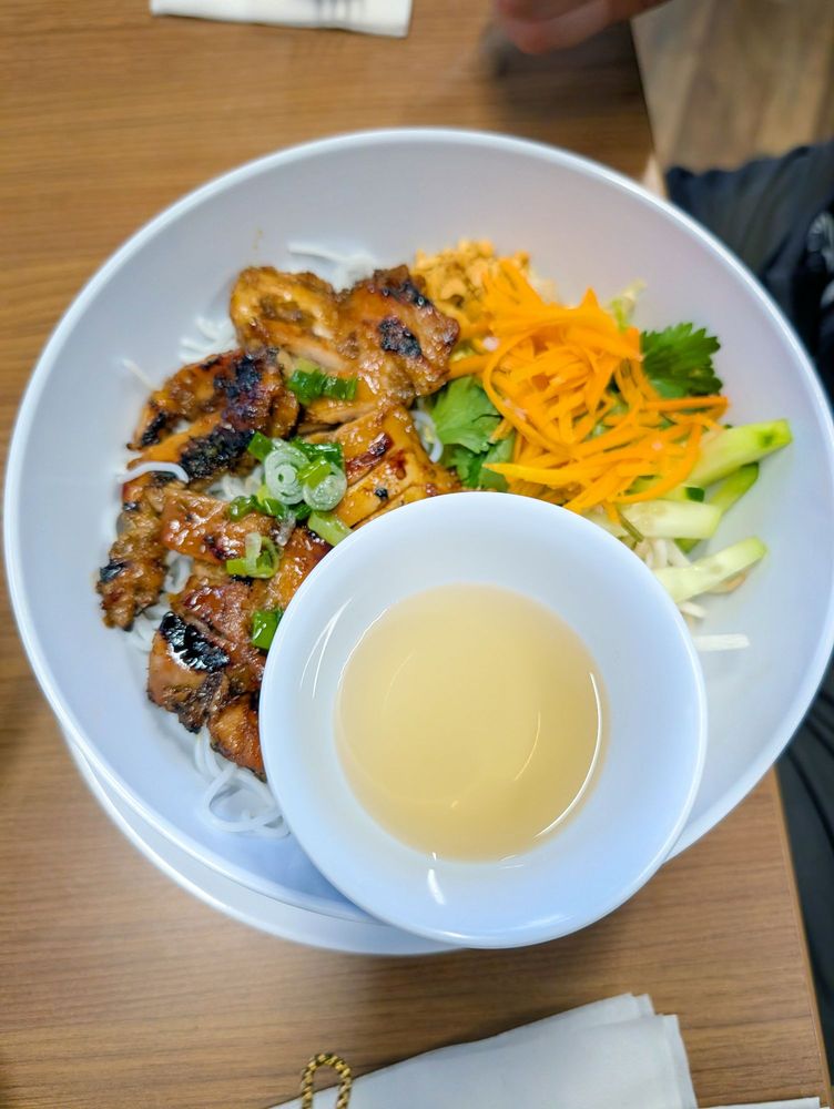 The Mayflower Restaurant  Logo