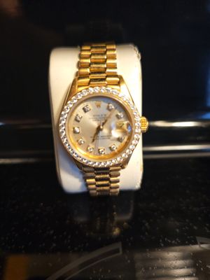 Expert Appraisals: Jewelry & Watches - With years of experience, our owner personally inspects every item to ensure quality and authenticity, whether it’s a rare gemstone or a luxury watch. We pride ourselves on providing honest, fair offers and treating every customer with respect. Our commitment to transparency and customer satisfaction has earned us a great reputation in the community. Trust us to give you the best value for your valuables. Expert Appraisals: Jewelry & Watches - With years of experience, our owner personally inspects every item to ensure quality and authenticity, whether it’s a rare gemstone or a luxury watch. We pride ourselves on providing honest, fair offers and treating every customer with respect. Our commitment to transparency and customer satisfaction has earned us a great reputation in the community. Trust us to give you the best value for your valuables.