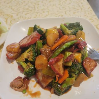 Empress Garden Chinese Restaurant - Bbq pork w Veggies - Chinese Near Me - Antioch, California