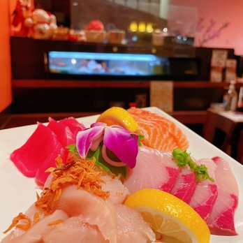 Mon Roll House - Sashimi Salad - Japanese Near Me - Santa Monica, California Mon Roll House - Sashimi Salad - Japanese Near Me - Santa Monica, California